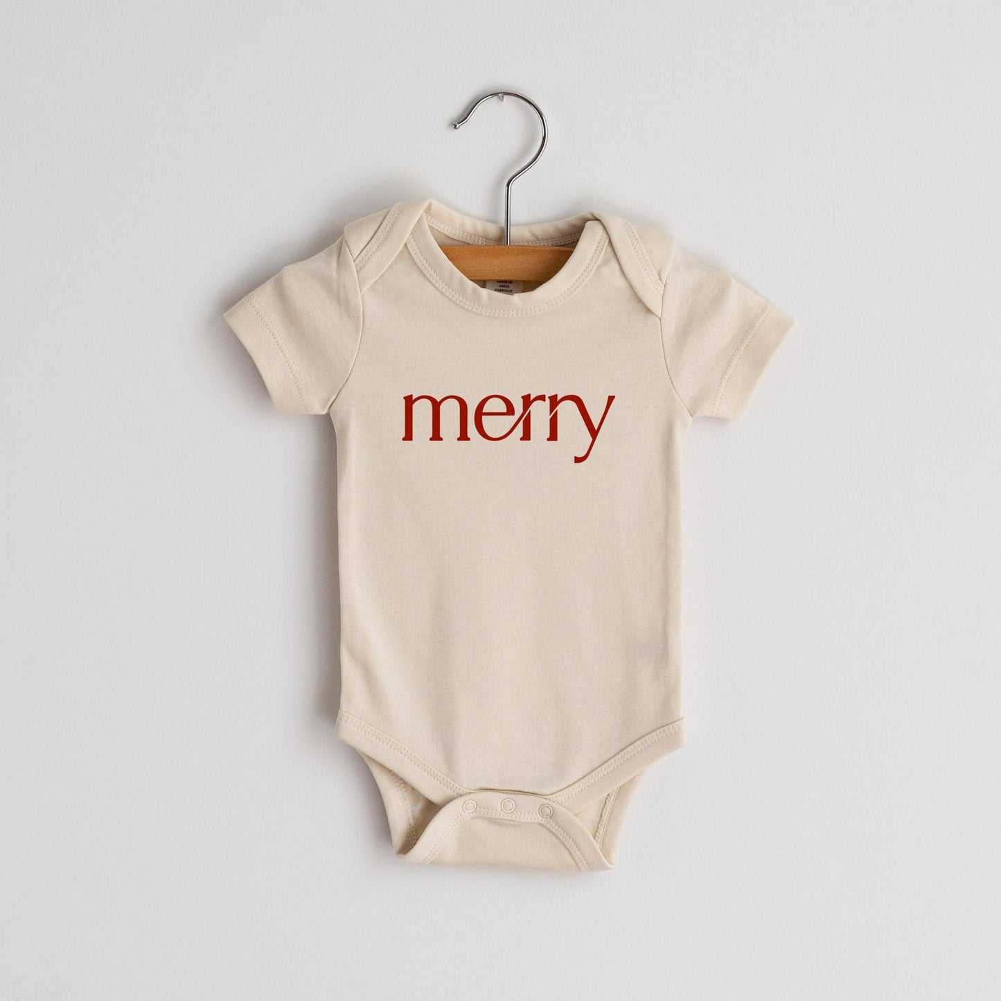 Cream “Merry” Organic Cotton Baby Bodysuit – Red Print | Short Sleeve