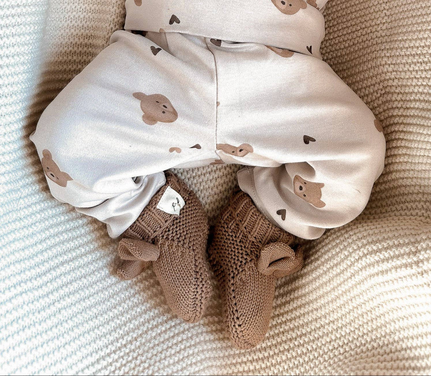Organic Cotton Little Bear Baby Booties – Acorn