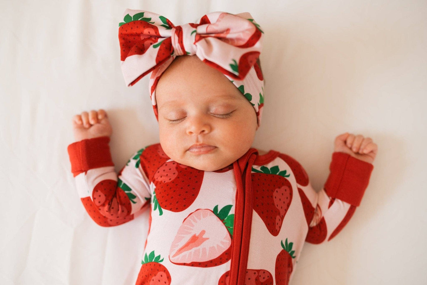 Berry Sweet Strawberry Bamboo Romper – Soft, Eco-Friendly Baby Sleepwear