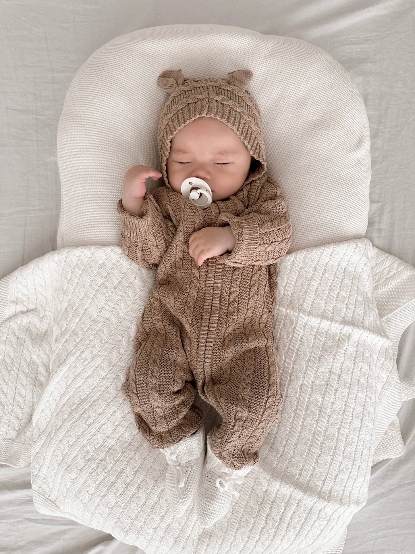 Organic Cotton Baby Bear Cable Knit Jumpsuit - Acorn + Heather Beige