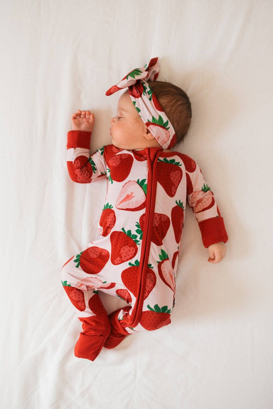 Berry Sweet Strawberry Bamboo Romper – Soft, Eco-Friendly Baby Sleepwear
