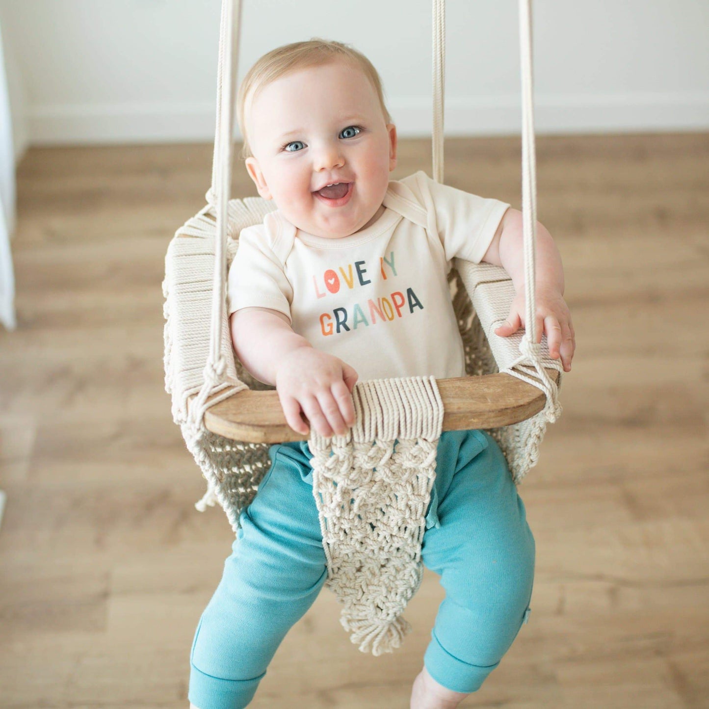 Love Grandpa Baby Bodysuit - 100% Organic Cotton Graphic Onesie