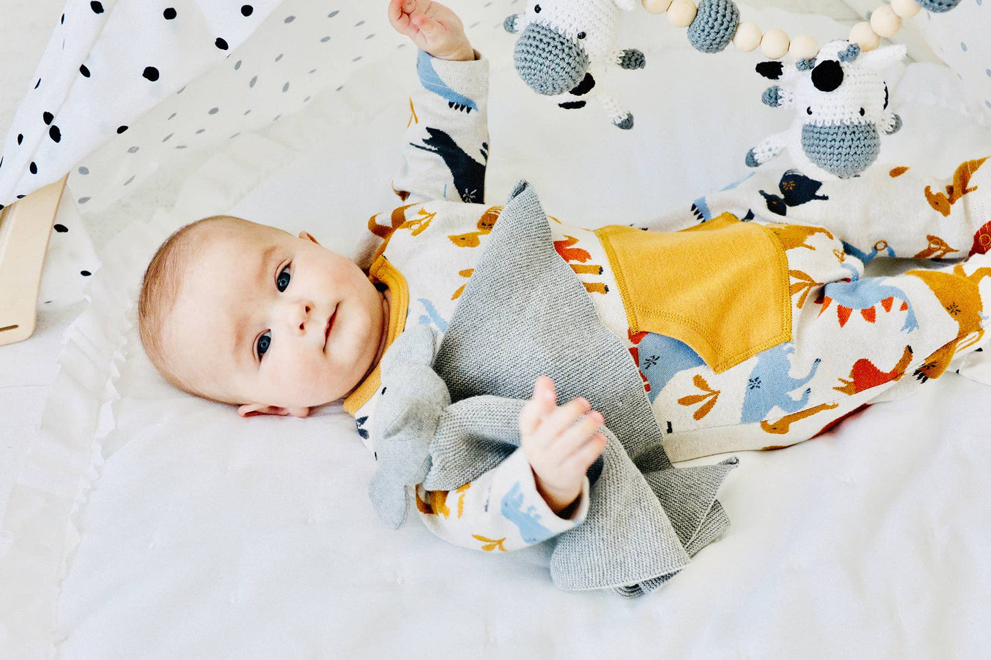 Dino Kangaroo Pocket Jacquard Baby Jumpsuit (Organic Cotton): Oatmeal / 3-6M