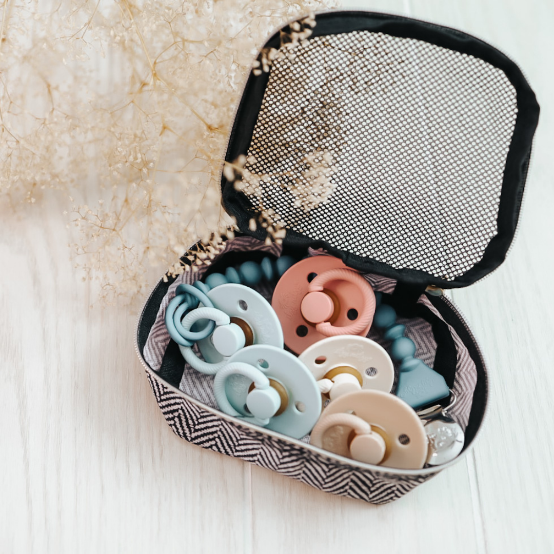 Itzy Soother™ Natural Rubber Pacifier Set (2-Pack) – Blossom & Rosewood